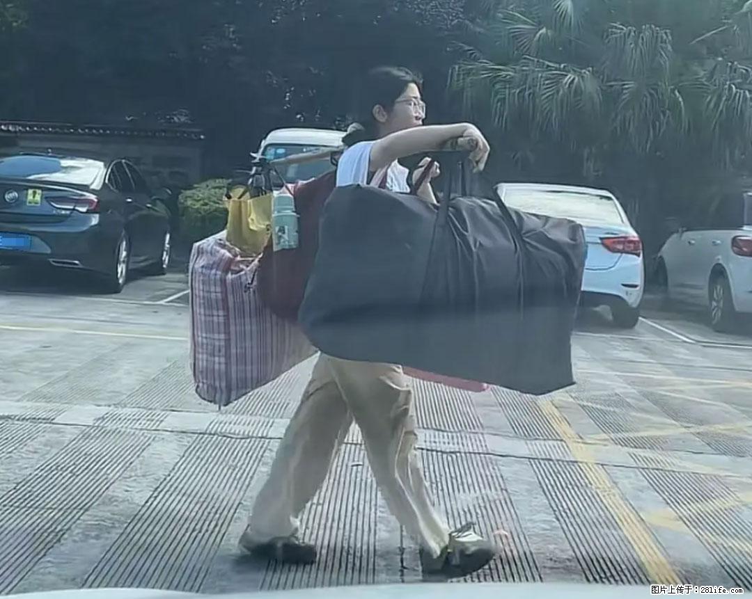 全网追的“扁担女孩”，找了一份暑假工，时薪12元 - 巴音郭楞生活资讯 - 巴音郭楞28生活网 bygl.28life.net
